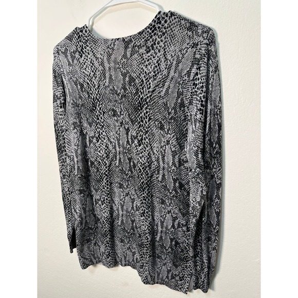 MICHAEL Michael Kors Womens M Long Sleeve Snake Print V Neck Top Gray Black - Picture 7 of 7